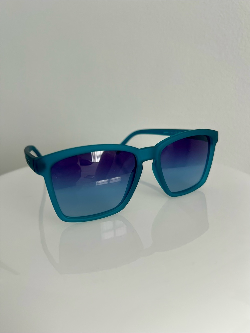 NWT Goodr Dungaree Debauchery Polarized Sunglasses Small Fit Petite - Picture 4 of 6